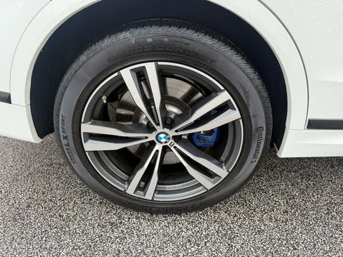Used 2021 BMW X7 M50i AWD/4WD image 53