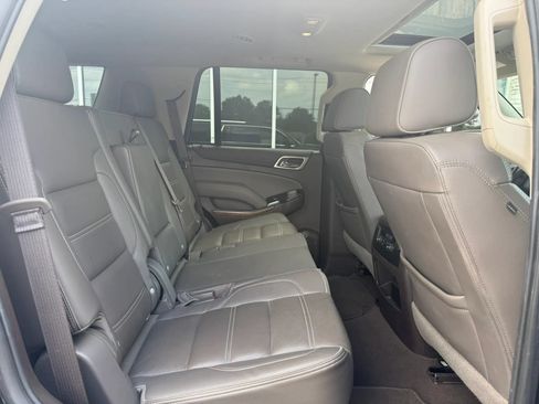 Used 2020 GMC Yukon Denali w/ Denali Premium Package AWD/4WD image 19