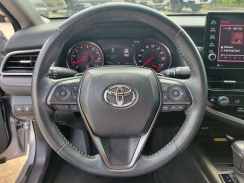 Used 2022 Toyota Camry XSE FWD image 17