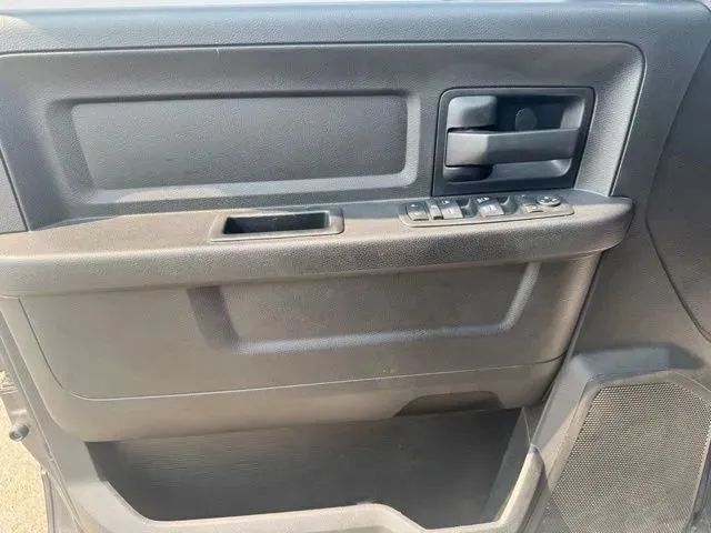 Used 2018 RAM 2500 Tradesman w/ Chrome Appearance Group AWD/4WD image 12