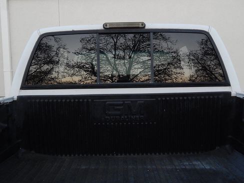 Used 1997 Chevrolet Silverado 1500 4x4 Extended Cab w/ Preferred Equipment Group 3 image 9