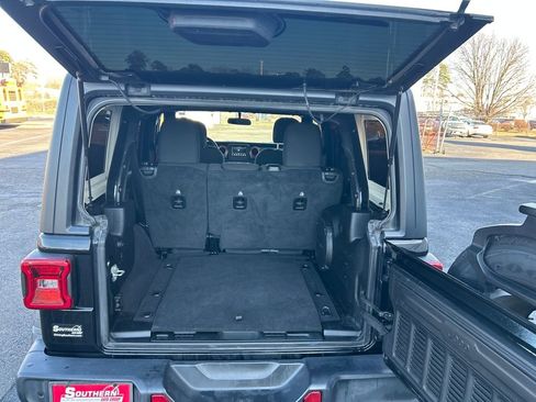 Used 2020 Jeep Wrangler Unlimited Sport S image 26
