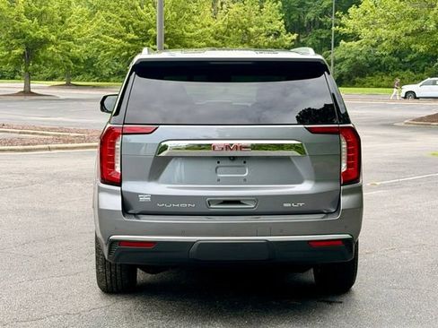 Used 2021 GMC Yukon SLT w/ SLT Premium Package AWD/4WD image 6