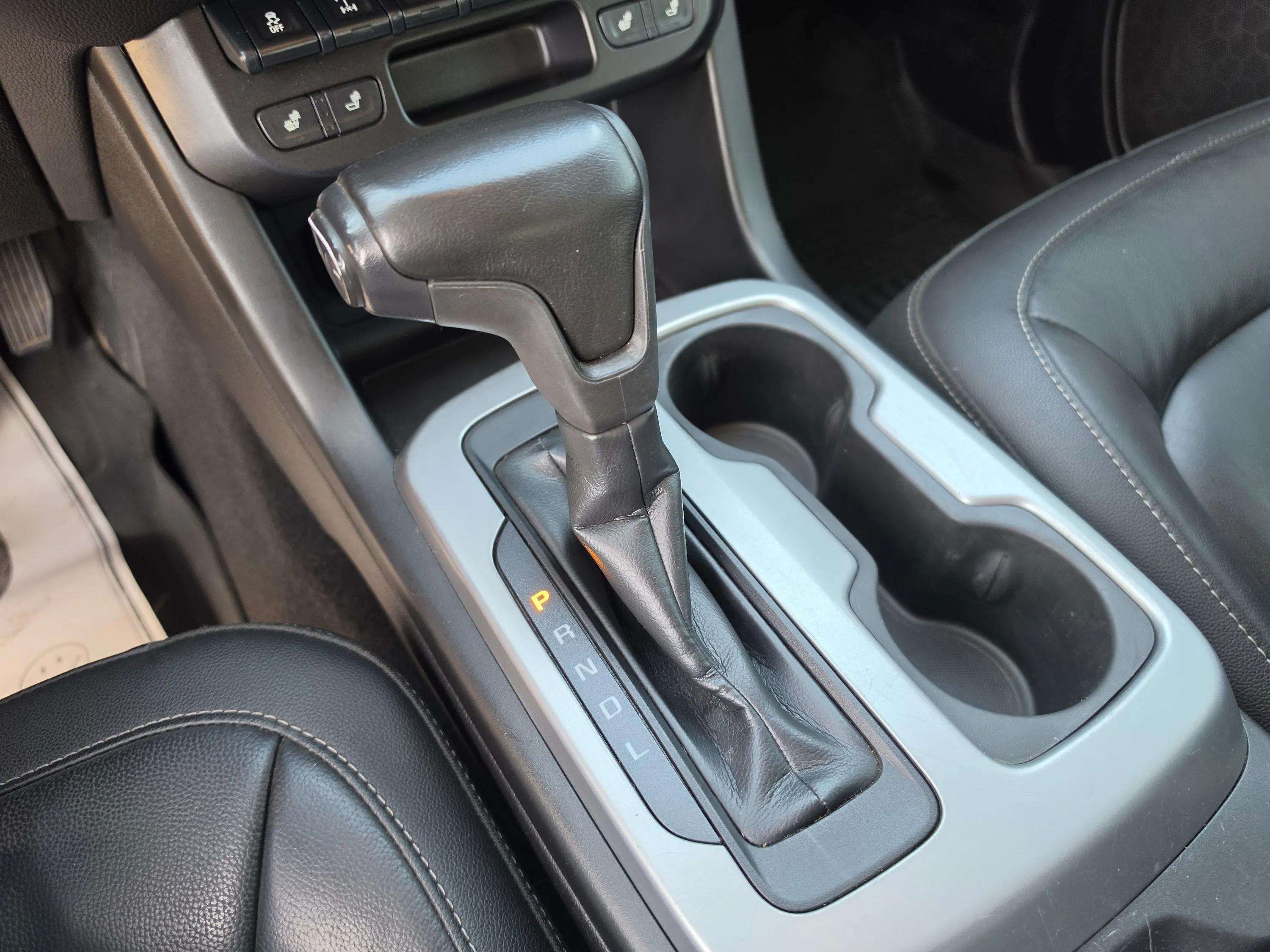 Used 2019 Chevrolet Colorado ZR2 w/ Colorado ZR2 Bison Edition AWD/4WD image 32