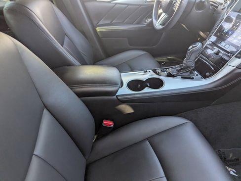 Used 2019 INFINITI Q50 Luxe w/ Essential Package (3.0T Luxe) image 12