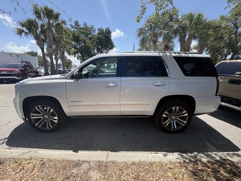 Used 2018 GMC Yukon Denali w/ Denali Ultimate Package AWD/4WD image 2
