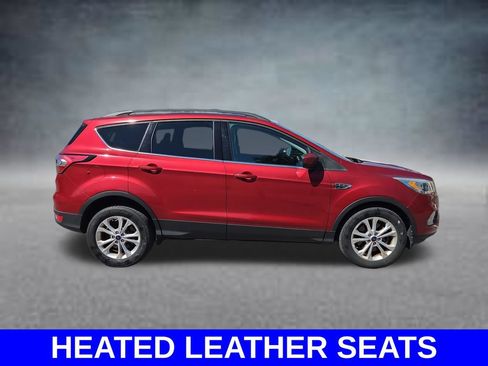 Used 2017 Ford Escape SE w/ SE Leather Comfort Package AWD/4WD image 4