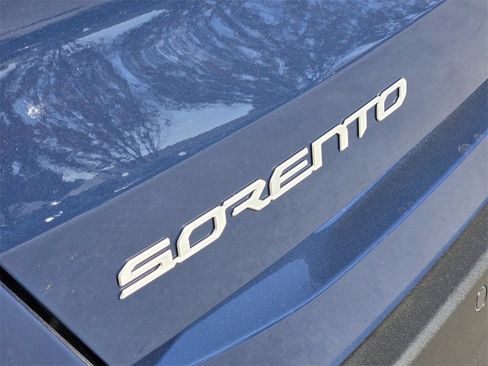 New 2026 Kia Sorento S w/ S Panoramic Sunroof Package FWD image 16