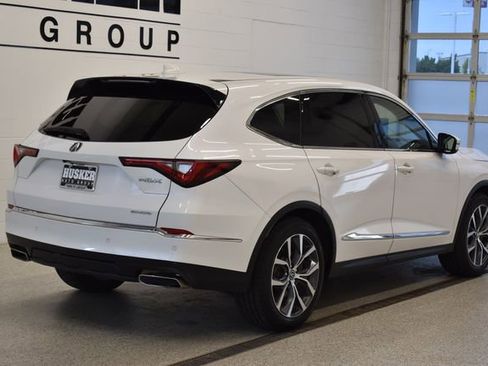 Used 2023 Acura MDX SH-AWD w/ Technology Package image 4