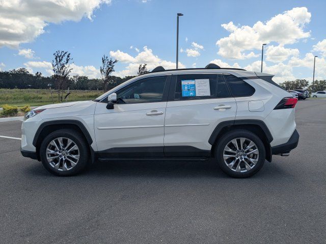 Used 2021 Toyota RAV4 XLE Premium FWD image 8