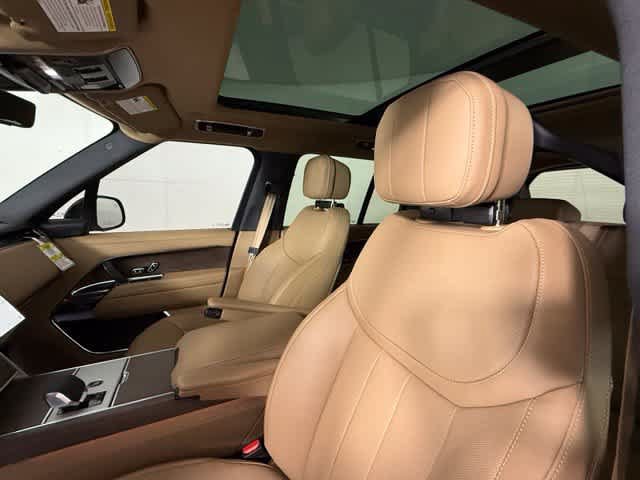 New 2026 Land Rover Range Rover SE AWD/4WD image 16