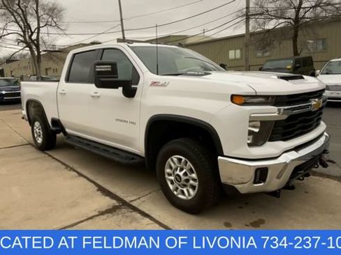 Used 2024 Chevrolet Silverado 2500 LT w/ All Star Edition AWD/4WD image 2