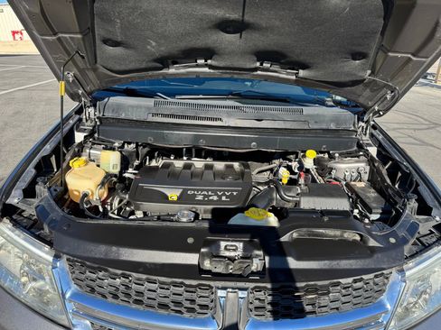 Used 2013 Dodge Journey SE image 34