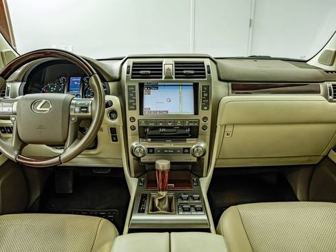 Used 2014 Lexus GX 460 Luxury AWD/4WD image 32