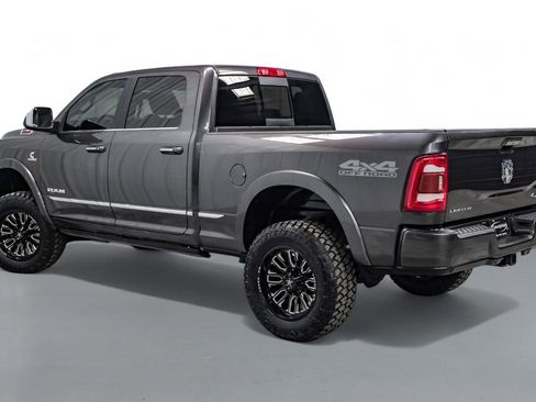 Used 2022 RAM 2500 Limited w/ Off Road Package image 9