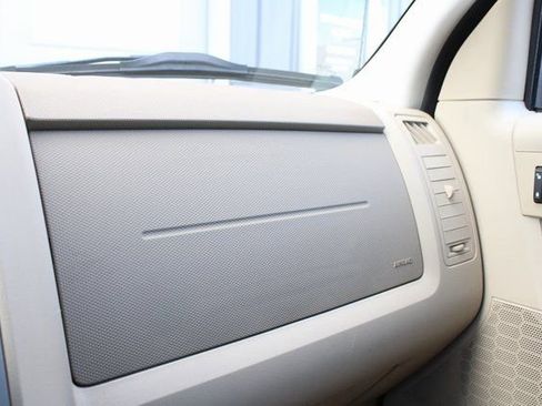 Used 2010 Ford Escape XLT image 16