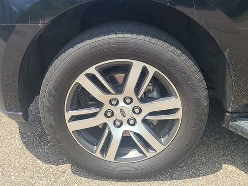 Used 2024 Ford Expedition Max Limited RWD image 24