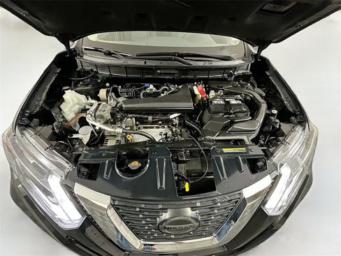 Used 2019 Nissan Rogue SV image 28