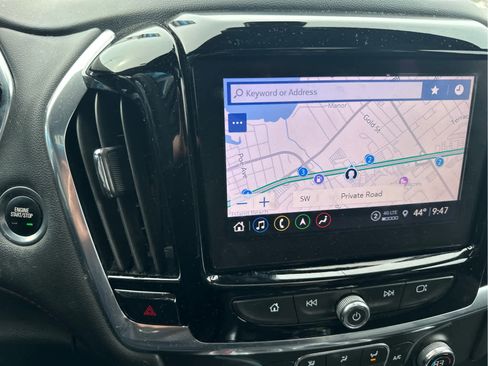 Certified 2022 Chevrolet Traverse RS image 9