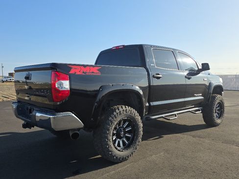 Certified 2017 Toyota Tundra SR5 AWD/4WD image 8