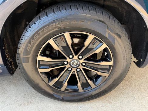Used 2019 Nissan Armada Platinum w/ Captain's Chairs Package AWD/4WD image 24
