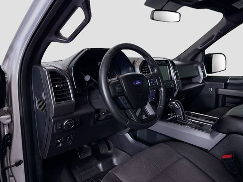 Used 2018 Ford F150 XLT w/ Equipment Group 302A Luxury AWD/4WD image 9