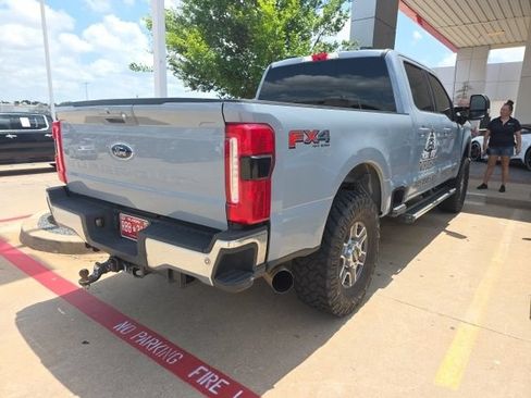 Used 2025 Ford F250 Lariat w/ FX4 Off-Road Package AWD/4WD image 5