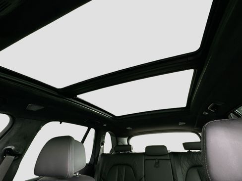New 2026 BMW X5 M60i image 22