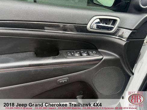 Used 2018 Jeep Grand Cherokee Trailhawk image 15
