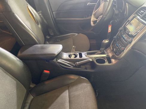 Used 2016 Chevrolet Malibu LT w/ Sun And Convenience Package FWD image 30