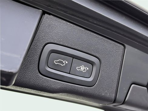 Used 2021 Volvo XC60 T5 Inscription image 21