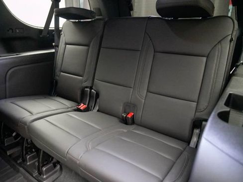 New 2026 Chevrolet Suburban High Country AWD/4WD image 26