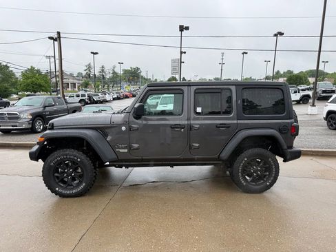 Used 2021 Jeep Wrangler Unlimited Sport AWD/4WD image 9