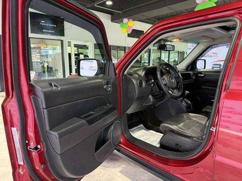Used 2015 Jeep Patriot High Altitude FWD image 16