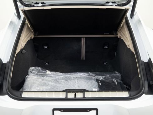 New 2026 Porsche Panamera image 31