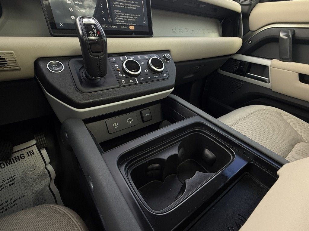 Used 2020 Land Rover Defender 110 S AWD/4WD image 18