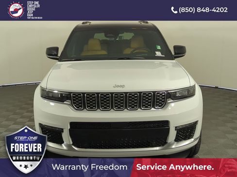 Used 2025 Jeep Grand Cherokee L Summit AWD/4WD image 9