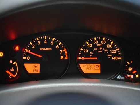 Used 2020 Nissan Frontier SV image 17