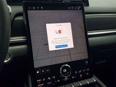 New 2026 GMC Terrain Denali w/ LPO, Black Badging Package image 21