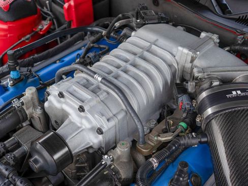 Used 2012 Ford Mustang Shelby GT500 w/ Electronics Pkg RWD image 30