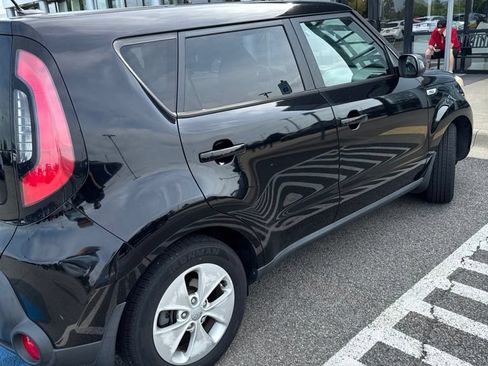 Used 2016 Kia Soul FWD image 5