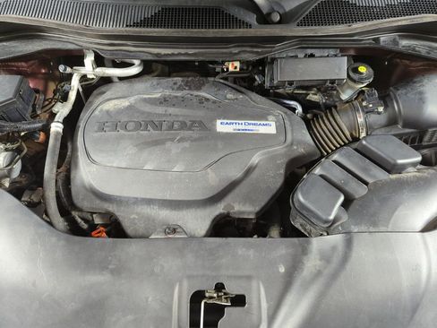 Used 2019 Honda Pilot Touring image 17