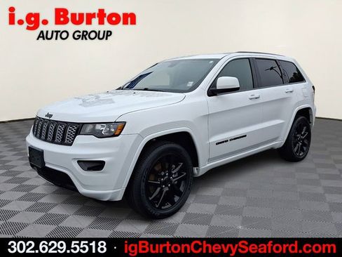 Used 2021 Jeep Grand Cherokee Laredo X image 3