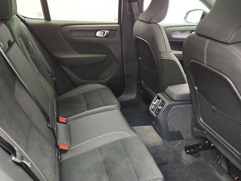 Used 2024 Volvo C40 P8 Recharge Ultimate w/ Protection Package Premier image 19