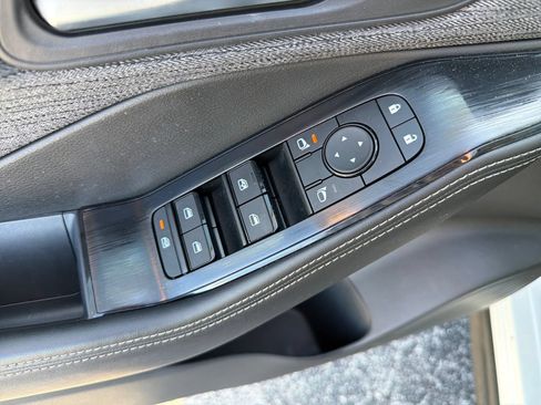 Certified 2023 Nissan Rogue SV FWD image 24