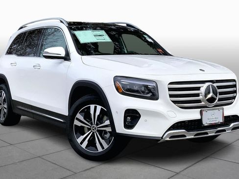 Certified 2026 Mercedes-Benz GLB 250 4MATIC image 2