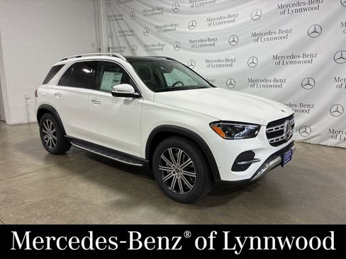 New 2026 Mercedes-Benz GLE 450e 4MATIC image 1
