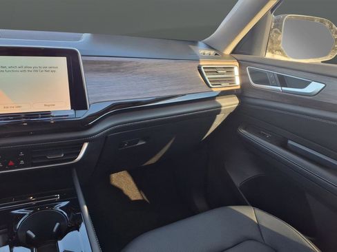 New 2026 Volkswagen Atlas SEL image 45