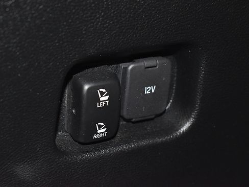 Used 2022 Ford Edge Titanium AWD/4WD image 15