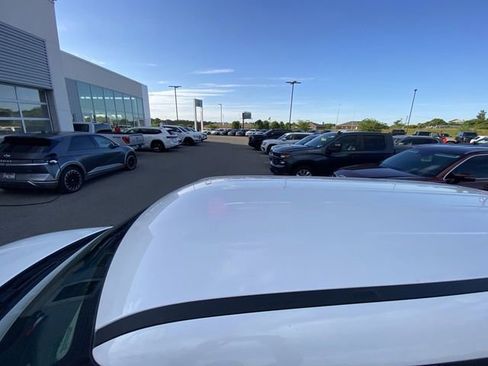 Used 2022 Kia Soul LX FWD image 4